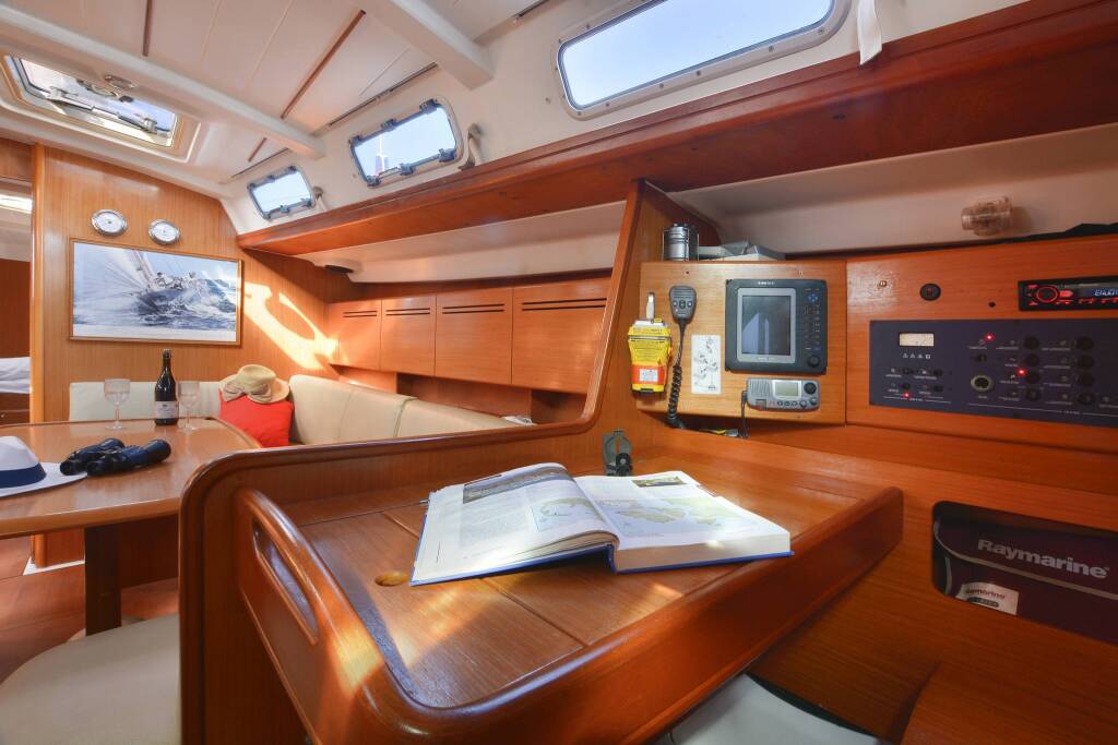 beneteau Cyclades 50.5 Refited 2022 Looks Sea