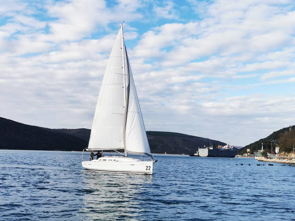 Beneteau First 35 • PSYCHE
