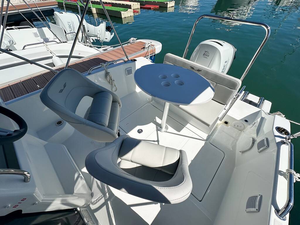 Beneteau Flyer 6 Sundeck PONENT