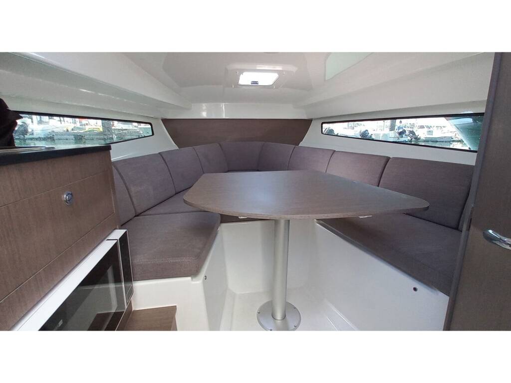 Beneteau Flyer 8 Sundeck Beneteau 8