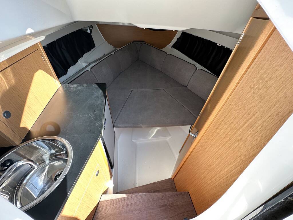Beneteau Flyer 8 Sundeck BITELCHÚS