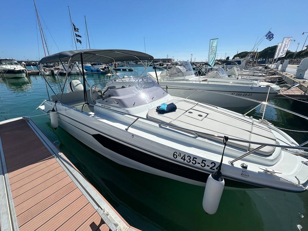 Beneteau Flyer 8 Sundeck LLEVANT