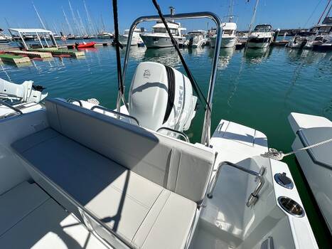 Beneteau Flyer 8 Sundeck LLEVANT