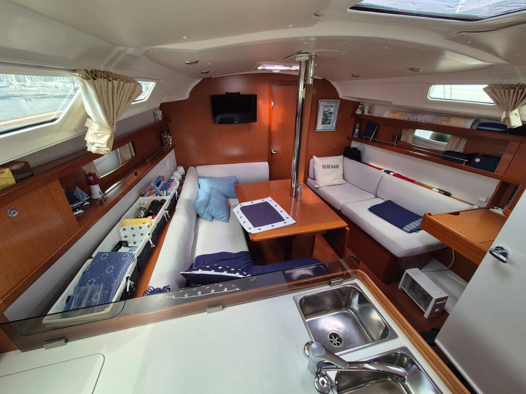 Beneteau Oceanis 37 Serenade