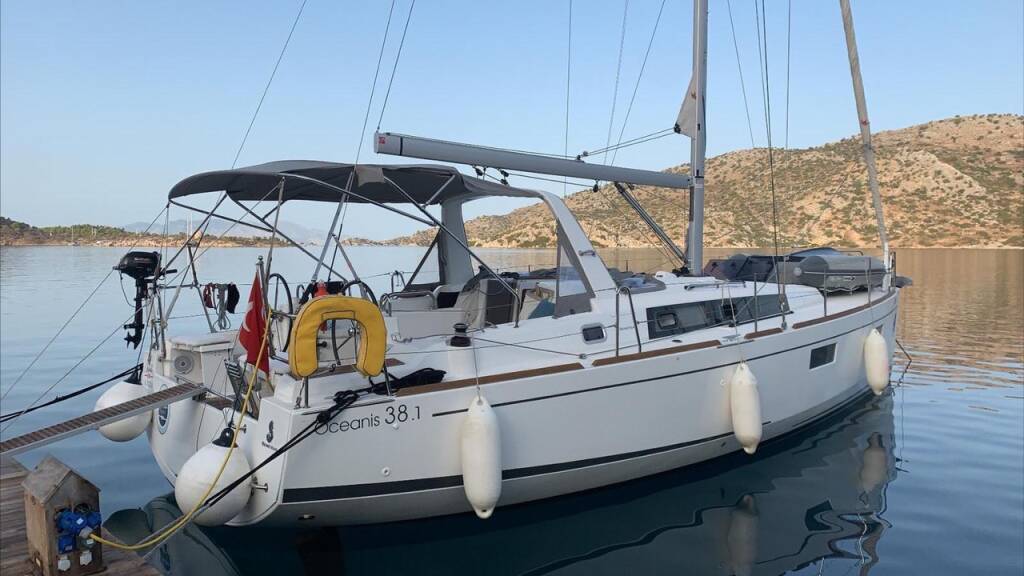 Beneteau Oceanis 38.1 IDA