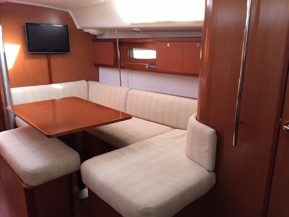 Beneteau Oceanis 40 Tosca