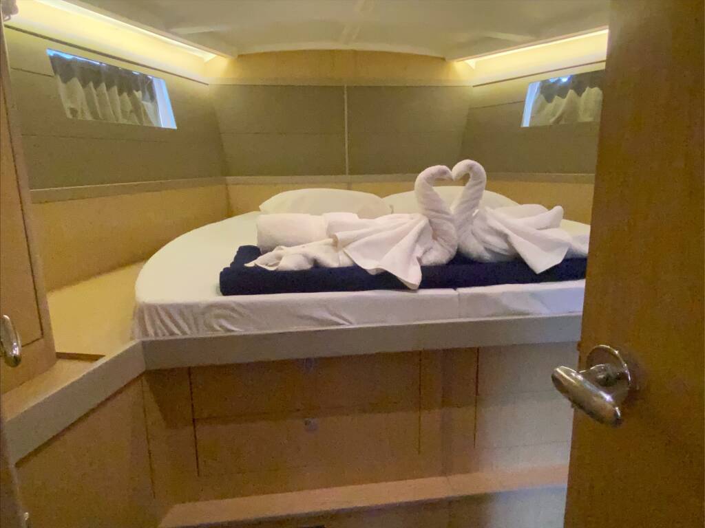 Beneteau Oceanis 48  Spirit of Adventure
