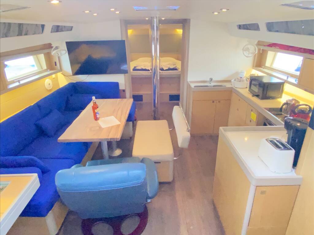 Beneteau Oceanis 48  Spirit of Adventure