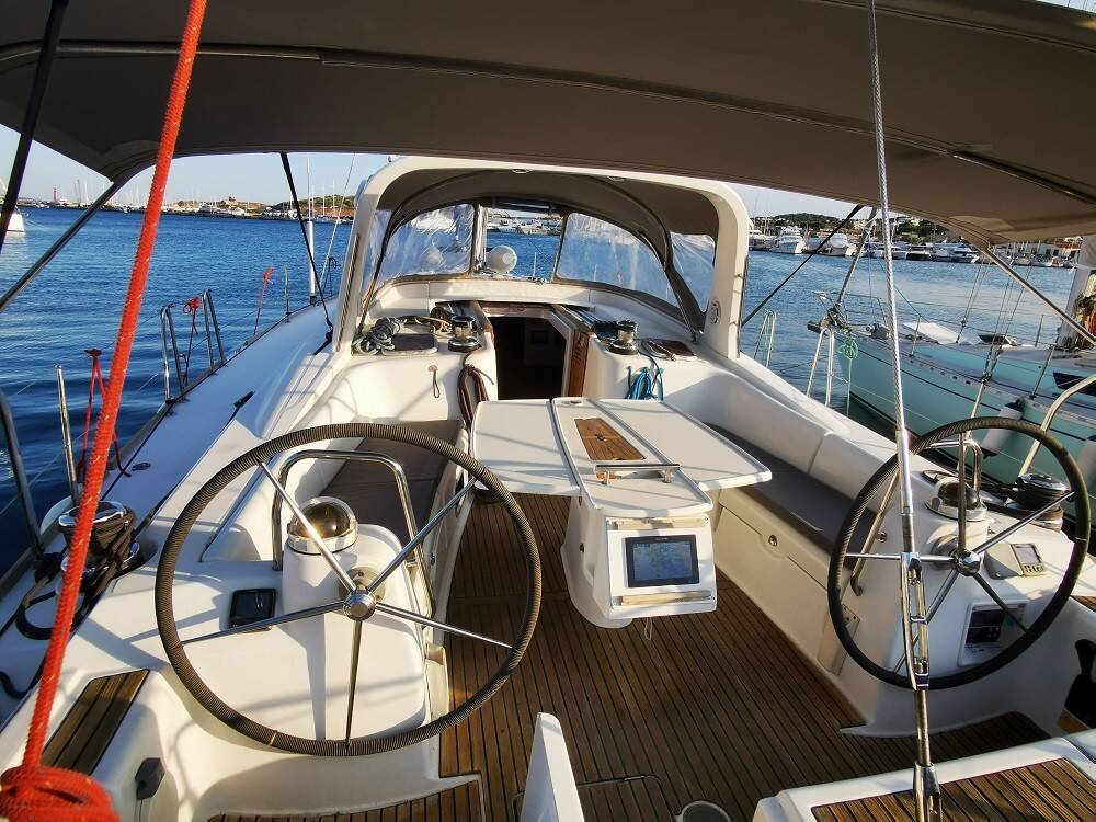 Beneteau Oceanis 50 Family Seladon II