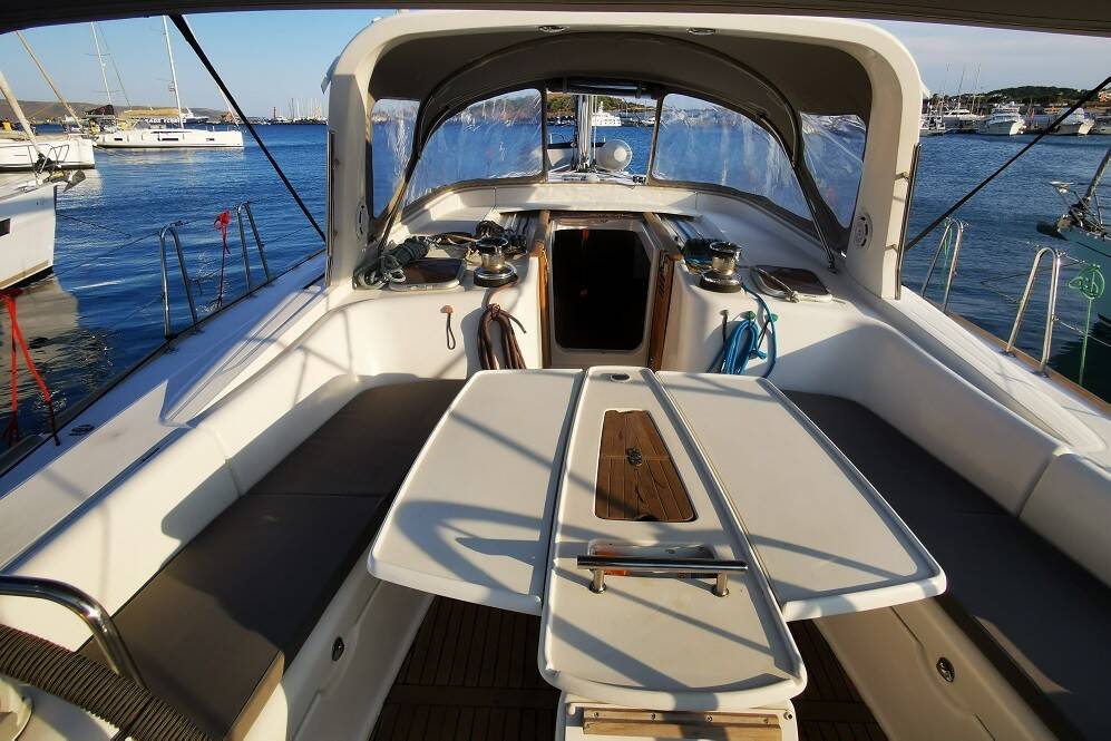 Beneteau Oceanis 50 Family Seladon II