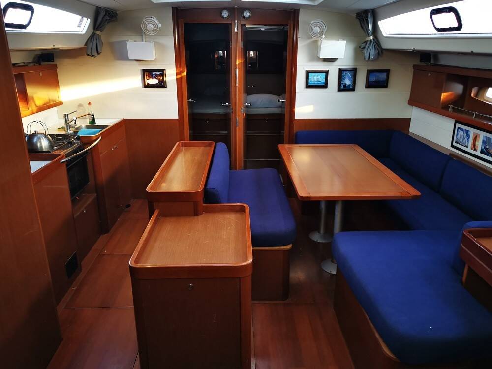 Beneteau Oceanis 50 Family Seladon II