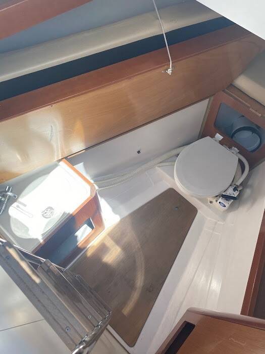 Beneteau Oceanis 50 Family Seladon II