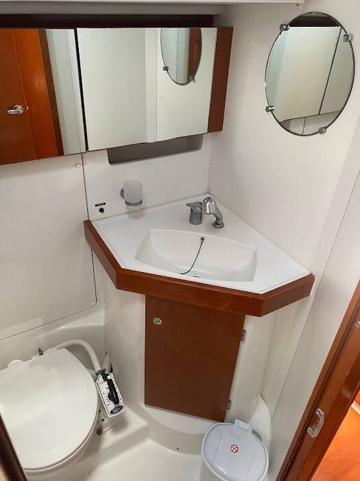 Beneteau Oceanis 50 Family Seladon II