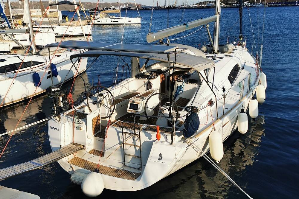 Beneteau Oceanis 50 Family Seladon II