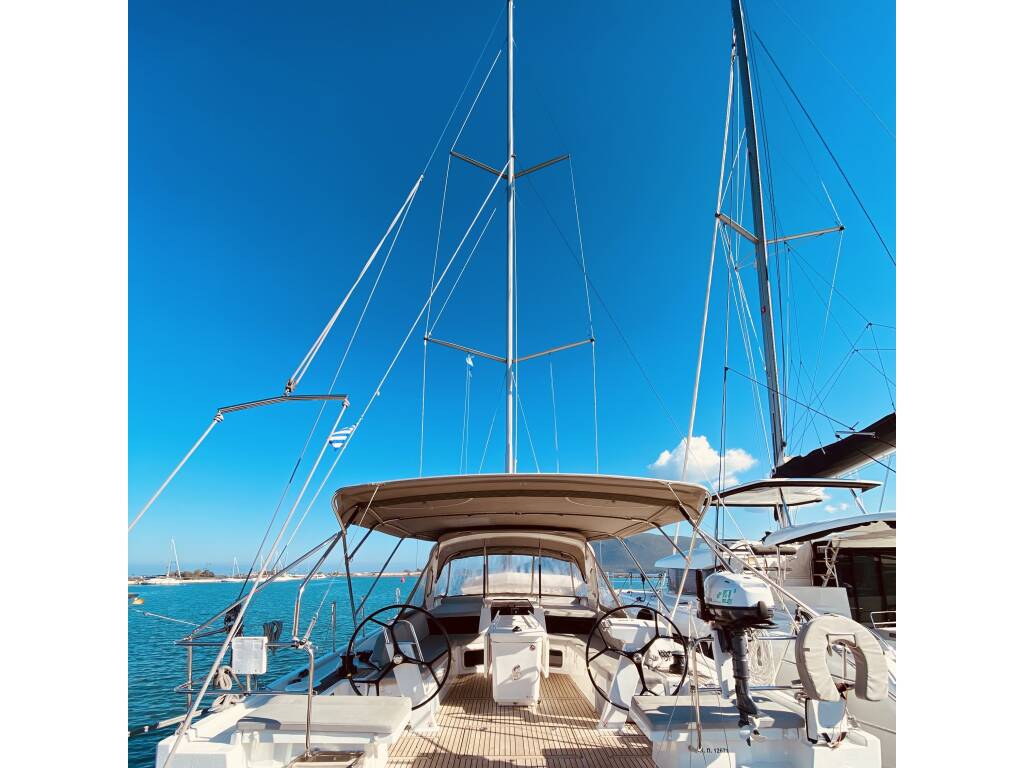Beneteau Oceanis 51.1 Vixen (Pax 12)