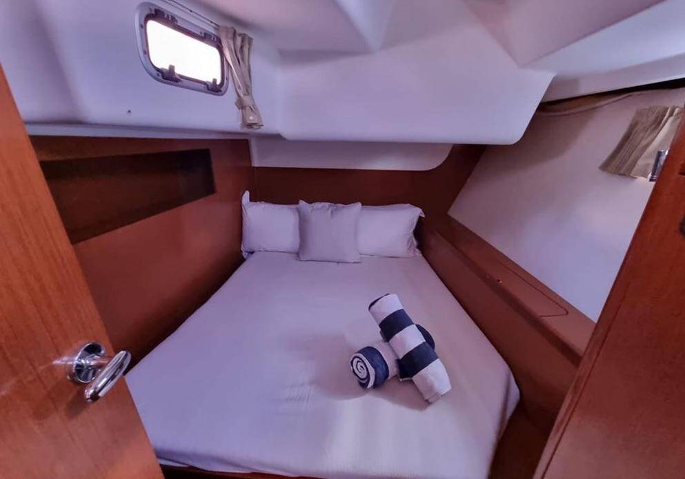 Beneteau Oceanis 54 Thidawaree