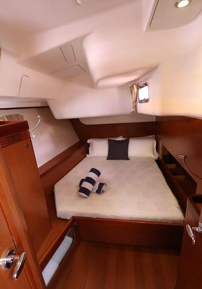 Beneteau Oceanis 54 Thidawaree