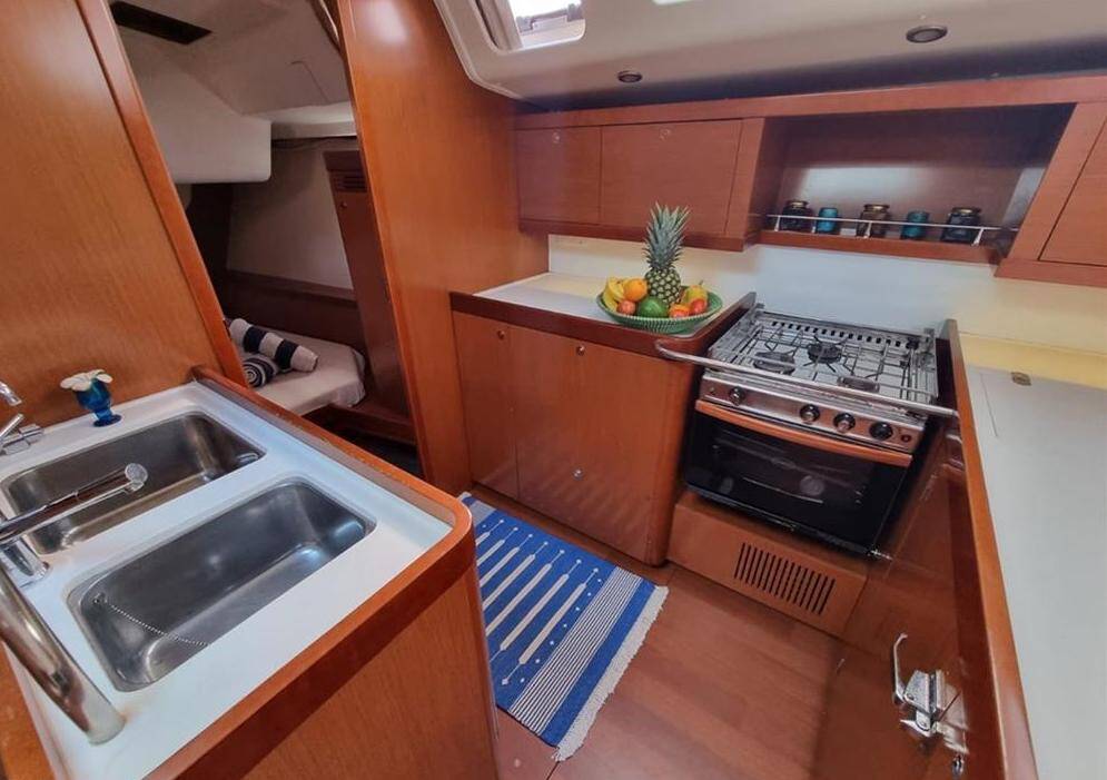 Beneteau Oceanis 54 Thidawaree