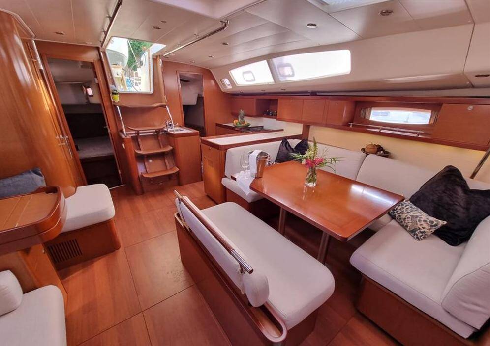 Beneteau Oceanis 54 Thidawaree