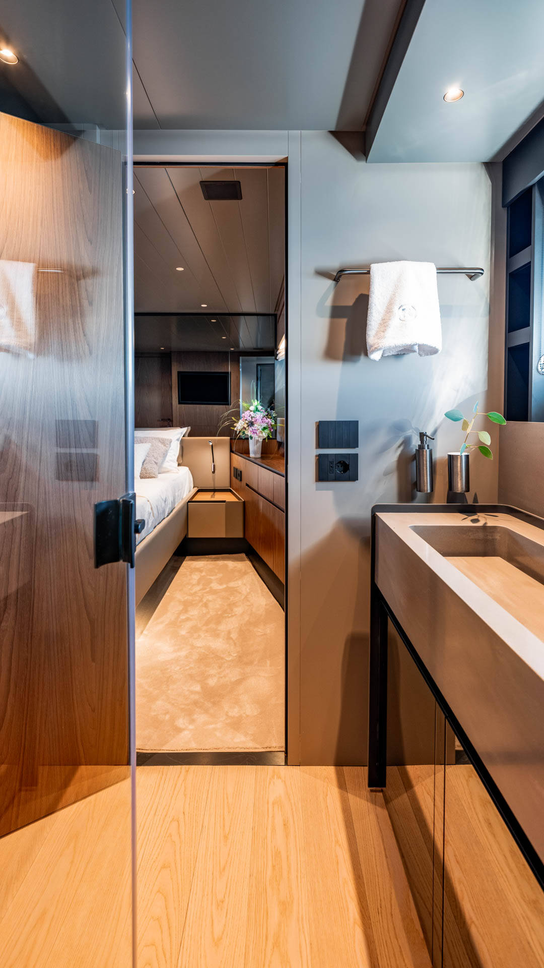 Bluegame BG74 Kimani