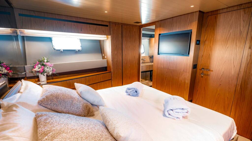 Bluegame BG74 Kimani