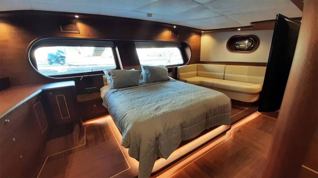 CARPEDIEM CORAL CARPEDIEM CORAL