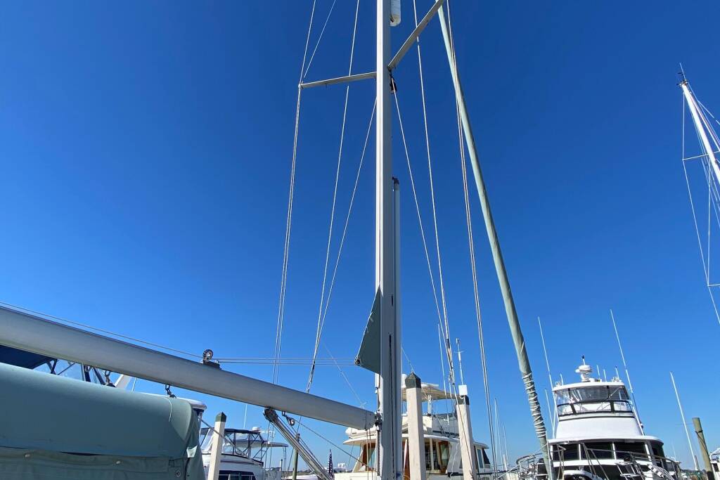 Catalina 42 Totus Tuus