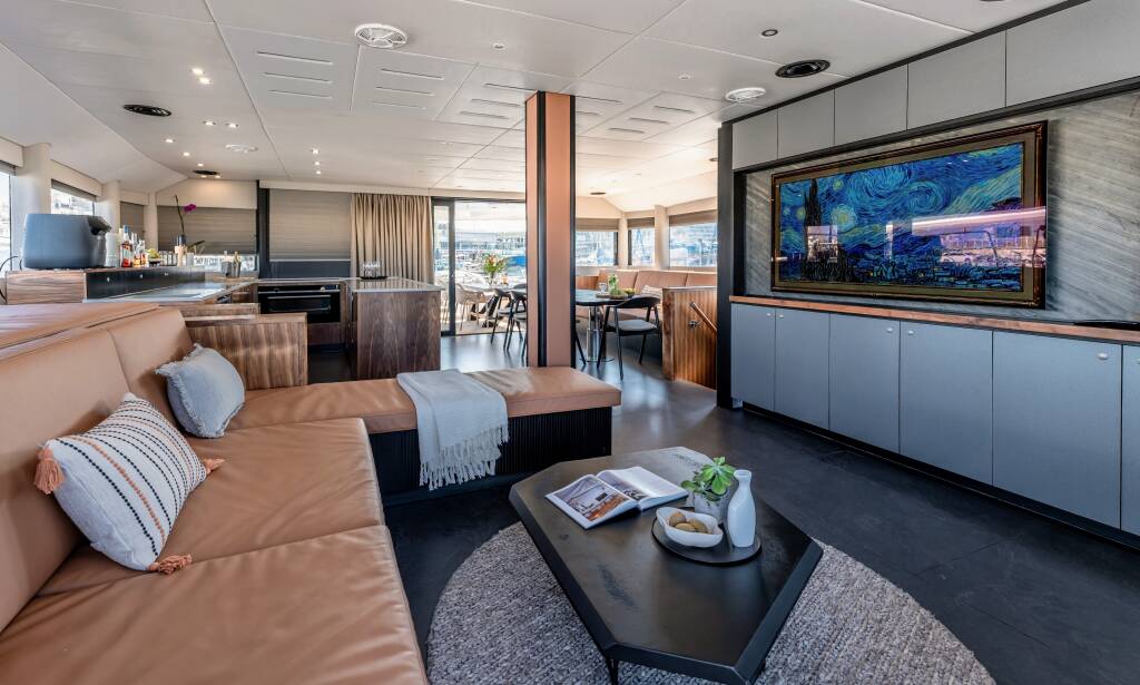 Catamaran J-Yachts HANI I 