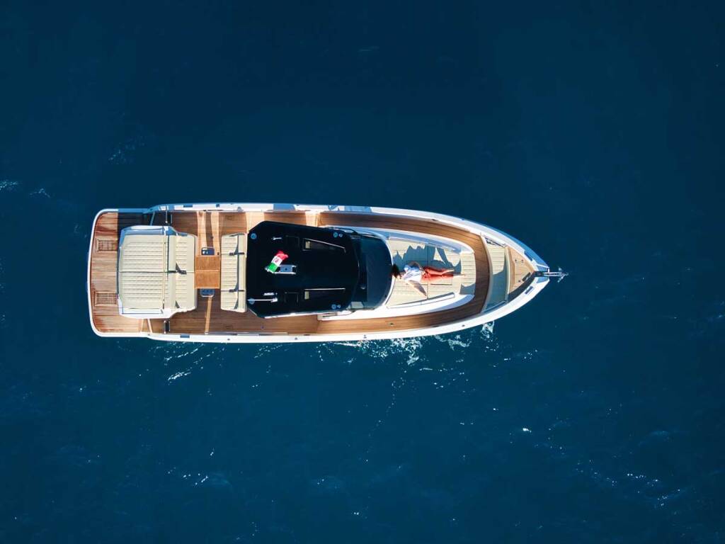 Cayman 380WA Just Icon