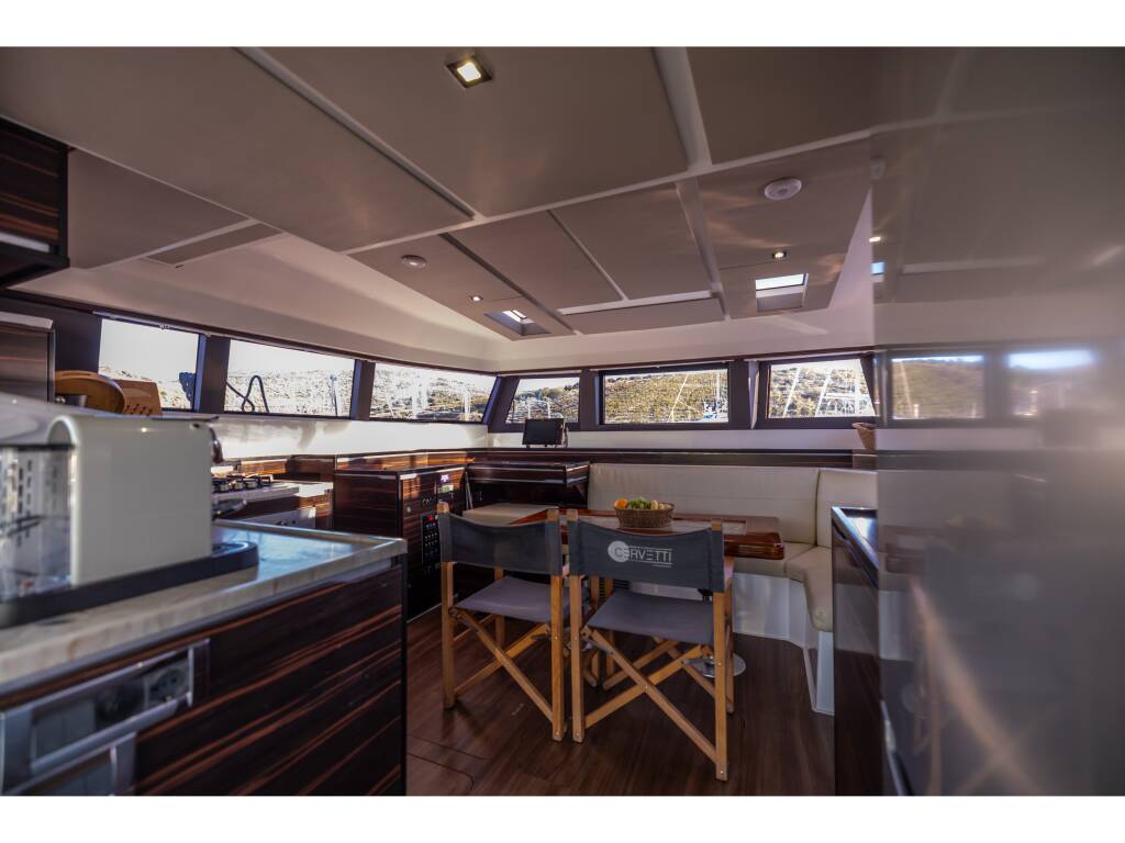 Cervetti 44 Power- Abuzz