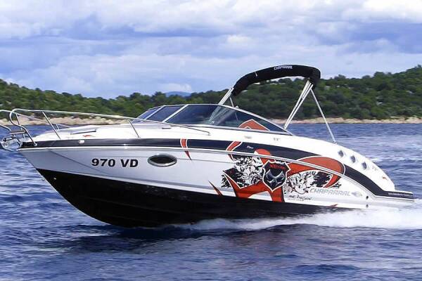 Chaparral 225 SSi Cuddy • Triple X