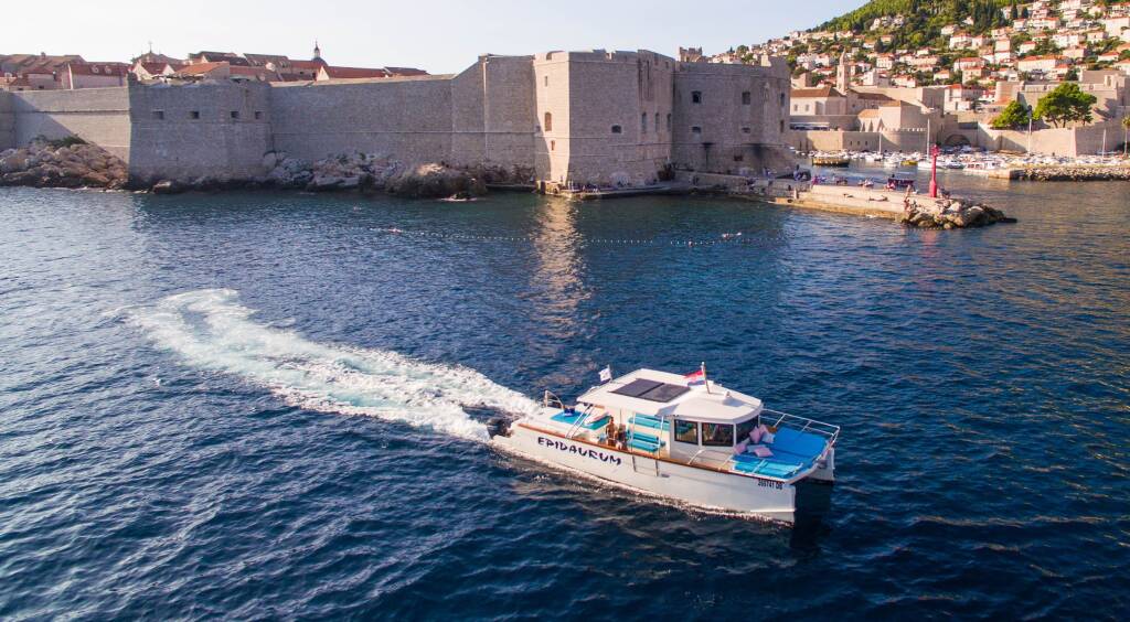Custom build catamaran Allegra