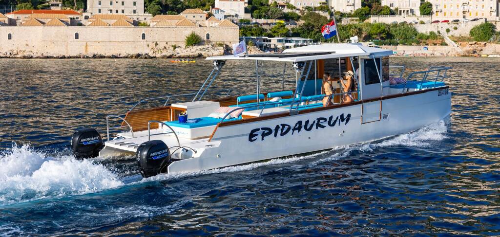 Custom build catamaran Allegra