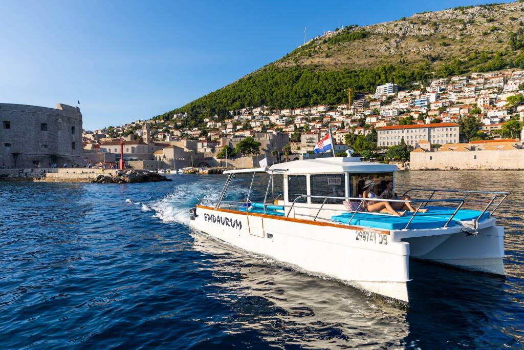 Custom build catamaran Allegra