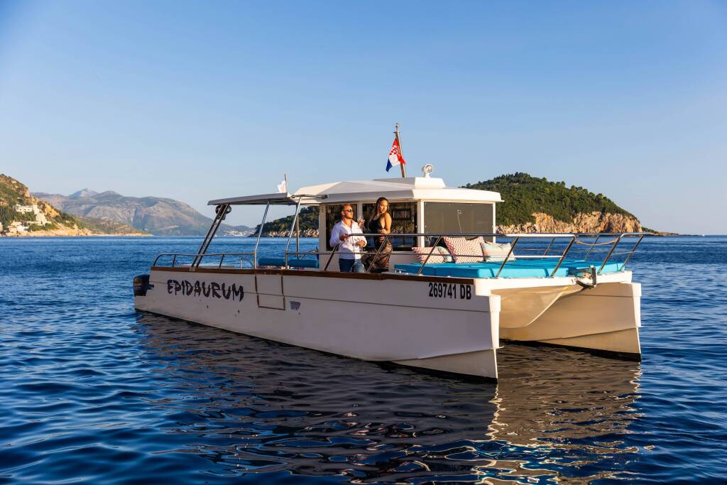 Custom build catamaran Allegra
