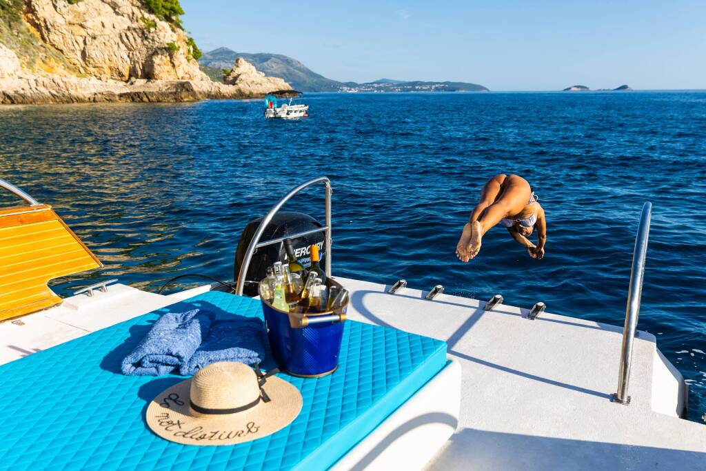 Custom build catamaran Allegra
