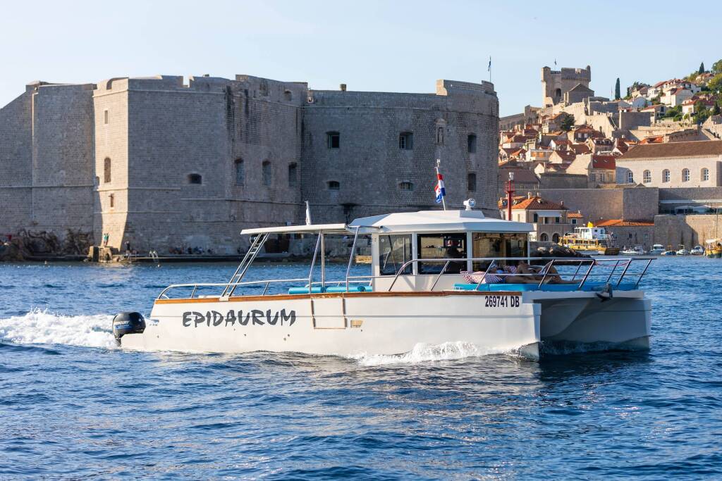 Custom build catamaran Allegra