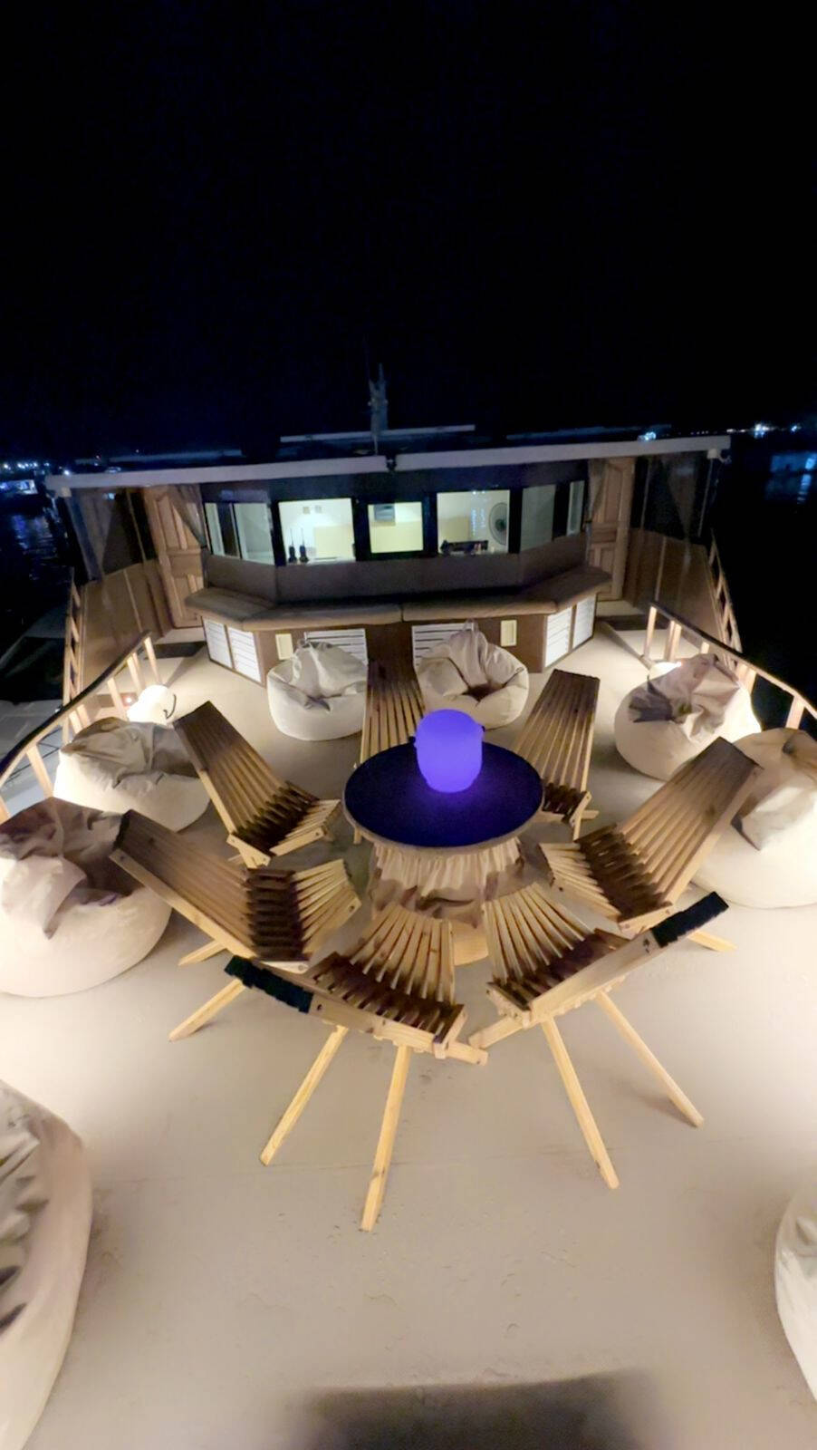 Custom build motoryacht Atoll Villa