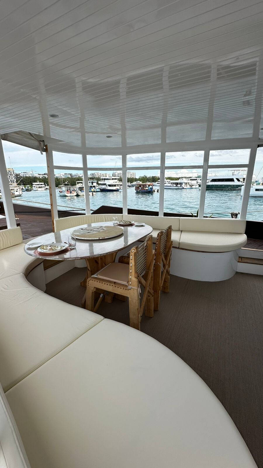 Custom build motoryacht Atoll Villa