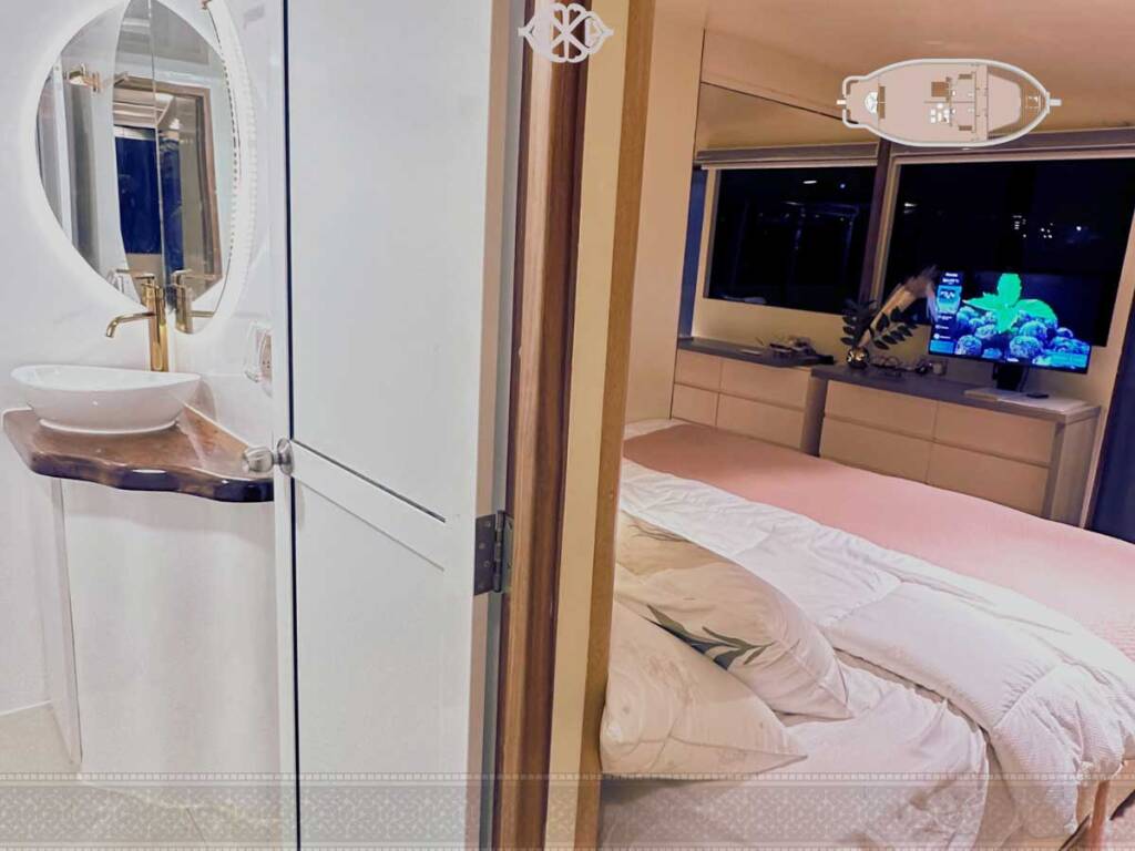 Custom build motoryacht Atoll Villa