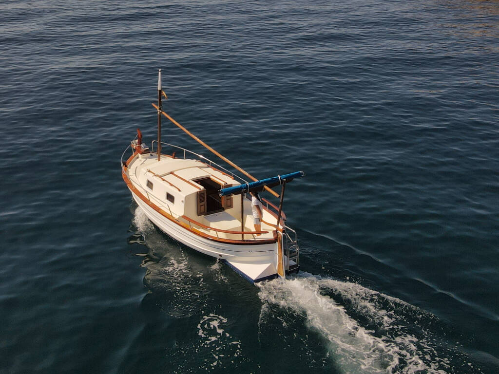Custom buit Motorboat  • Talla Ferro