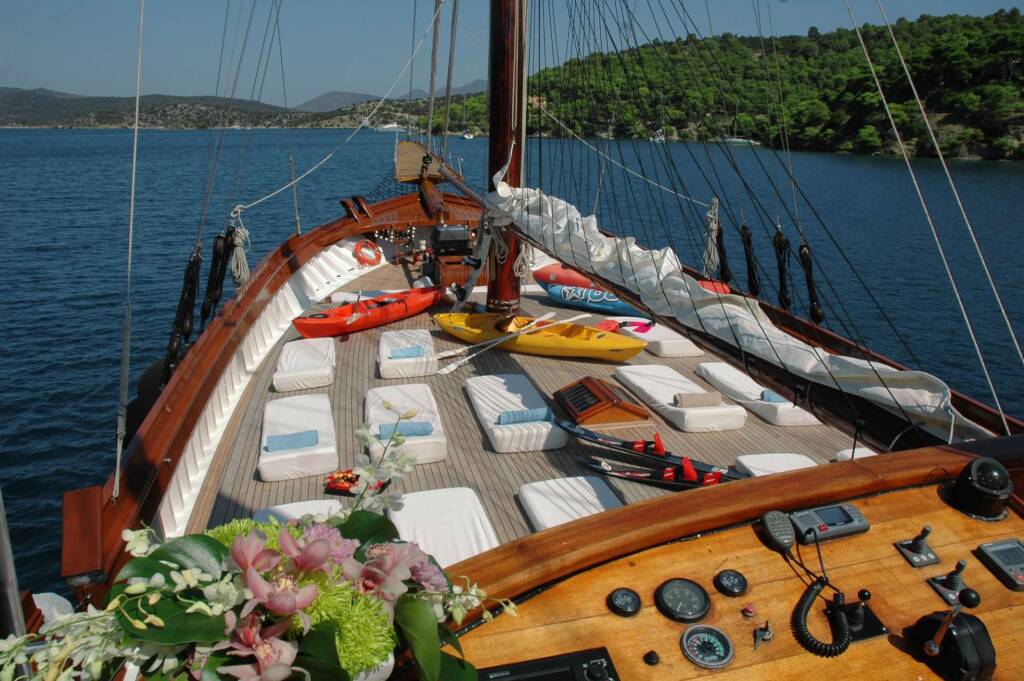 Custom Motor Sailer 124' Matina