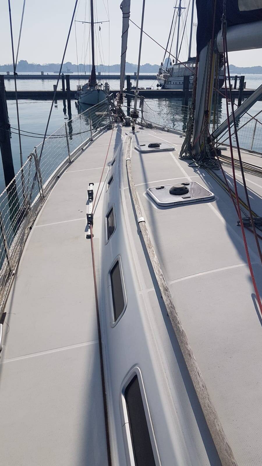 Cyclades 50.5 Nisyros