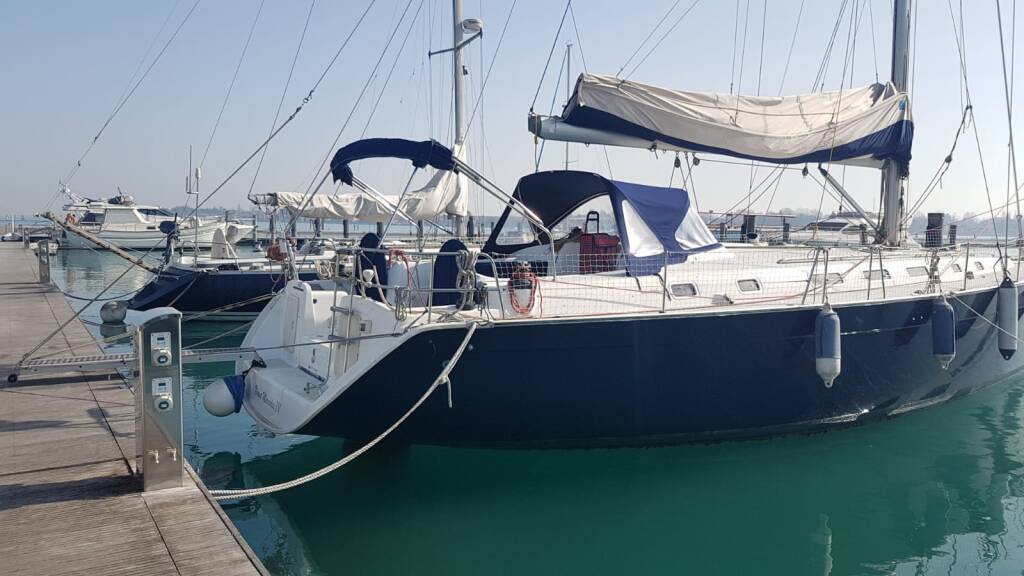 Cyclades 50.5 Nisyros