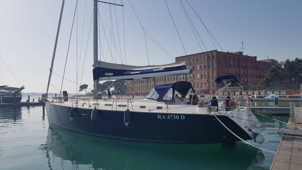 Cyclades 50.5 Nisyros