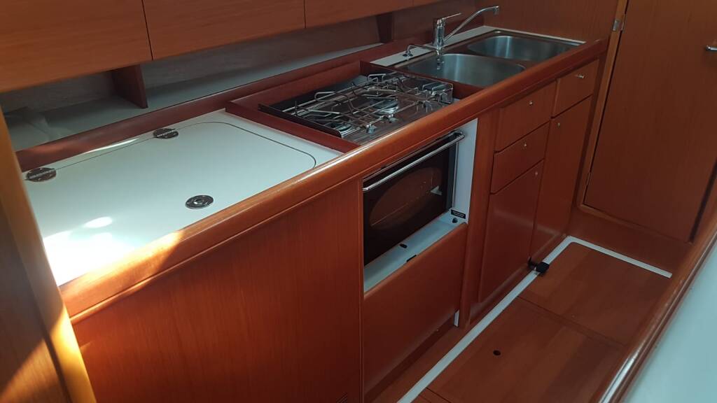 Cyclades 50.5 Nisyros