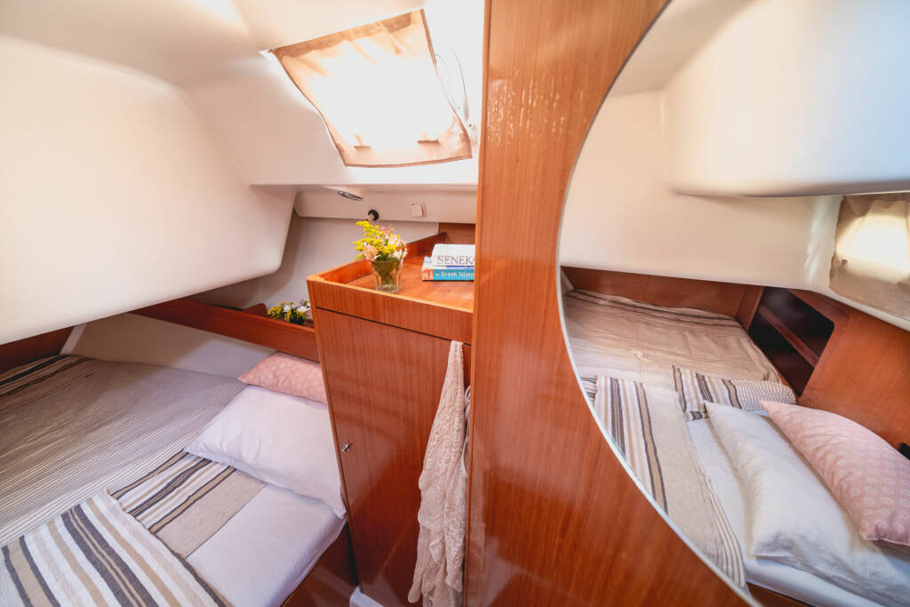Cyclades 50.5 Zorba Cabin 3