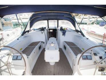 Cyclades 50.5
