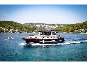 Dalmatian boat • BILI