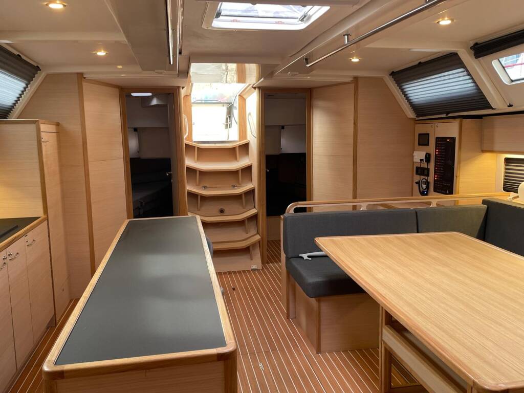 D&D Kufner 54 Exclusive Six on the Sea